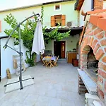 別荘 Casa Bella Rab